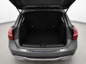 Mercedes-Benz GLA 180 Galerie