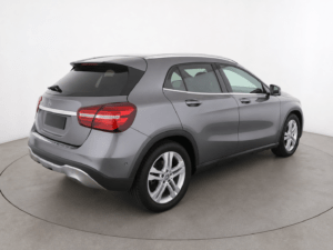 Mercedes-Benz GLA 180 Galerie