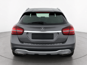 Mercedes-Benz GLA 180 Galerie