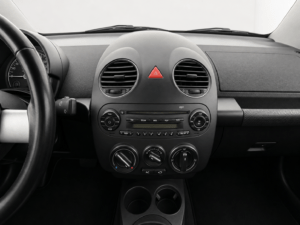 Volkswagen New Beetle 1.6 Galerie